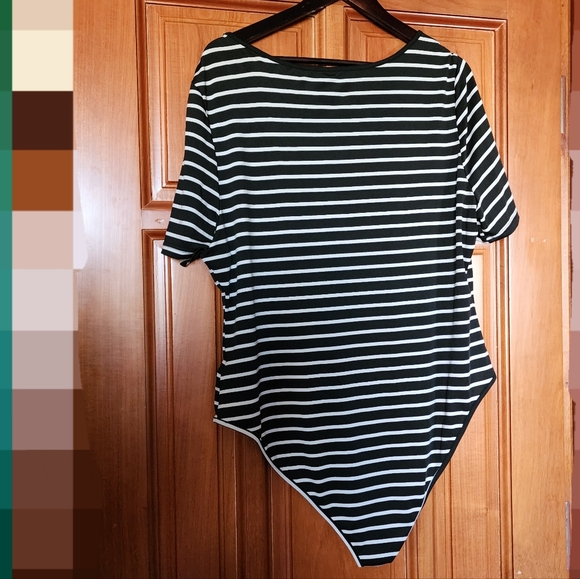 EUC Shein Bodysuit - Picture 5 of 5